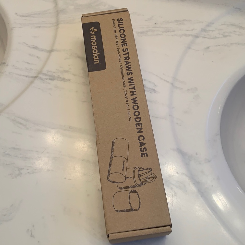 Reusable straws with case